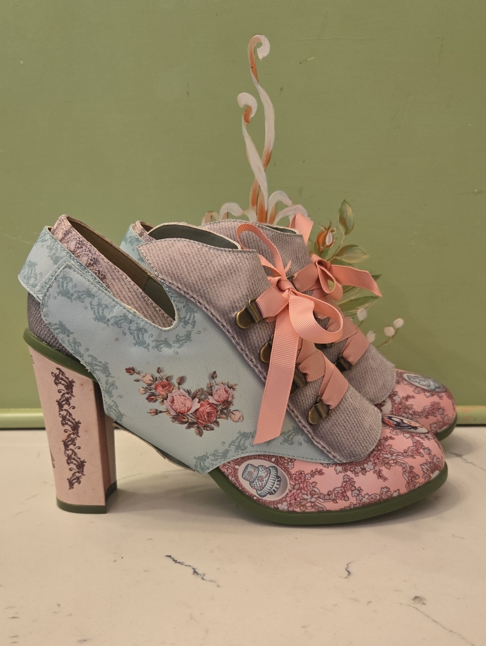 Hot Chocolate Design Marie Antoinette  Heels Removable Covers  EU 38